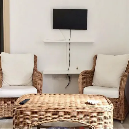 Casa Di Ale A 200metri Dal Mare Apartment *